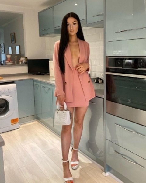 LiveItUp from Tameside,United Kingdom